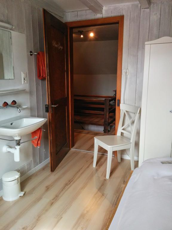 Herrliberg Hotel Rebe الغرفة الصورة